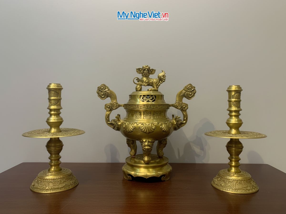 Bộ Tam Sự Bằng Đồng Vàng Đậm Chạm Hoa Sòi