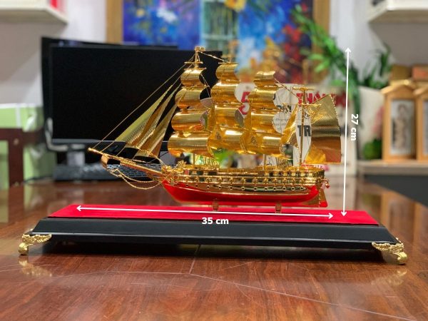 Mô Hình Thuyền Dát Vàng 24K DDTB40H25 - Thuyền Thuận Buồm Xuôi Gió