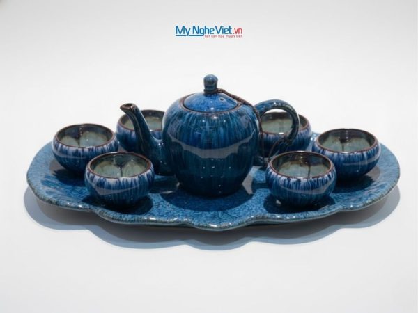 Bộ bình trà, ấm chén dáng đà điểu quai sứ men hỏa biến xanh lòng khay xếp MNV-BTH11.3