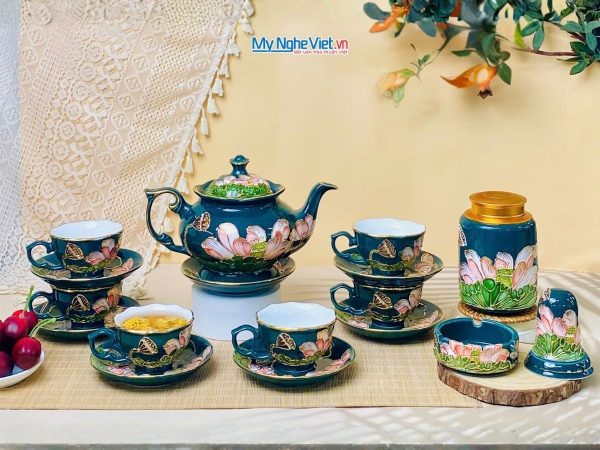 Bộ Bình Trà, ấm chén Queen Ngọc Lục Liên Hồng Vẽ Vàng Kim Đắp Nổi Hoa Sen - Quà Tặng Cao Cấp
