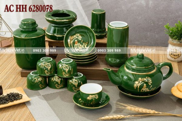 Bình trà, ấm chén Bát Tràng men xanh ngọc chữ Phúc hoa sen kèm phụ kiện cao cấp